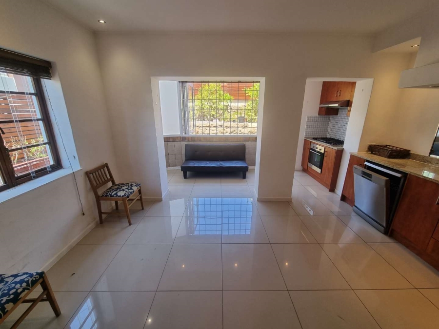 To Let 1 Bedroom Property for Rent in Oranjezicht Western Cape